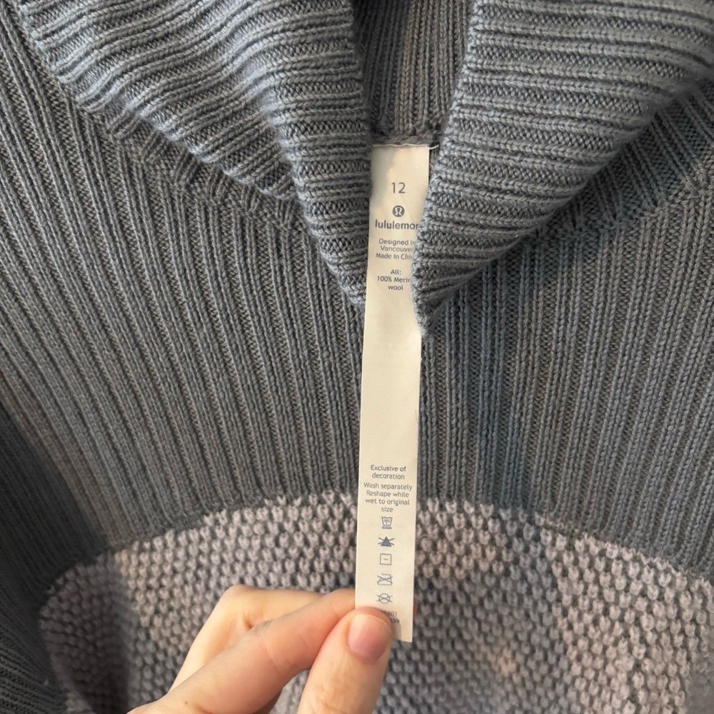 Lululemon Women's 12 Warm & Restore Sweater Wool Turtleneck Cozycore Gray - Picture 4 of 6
